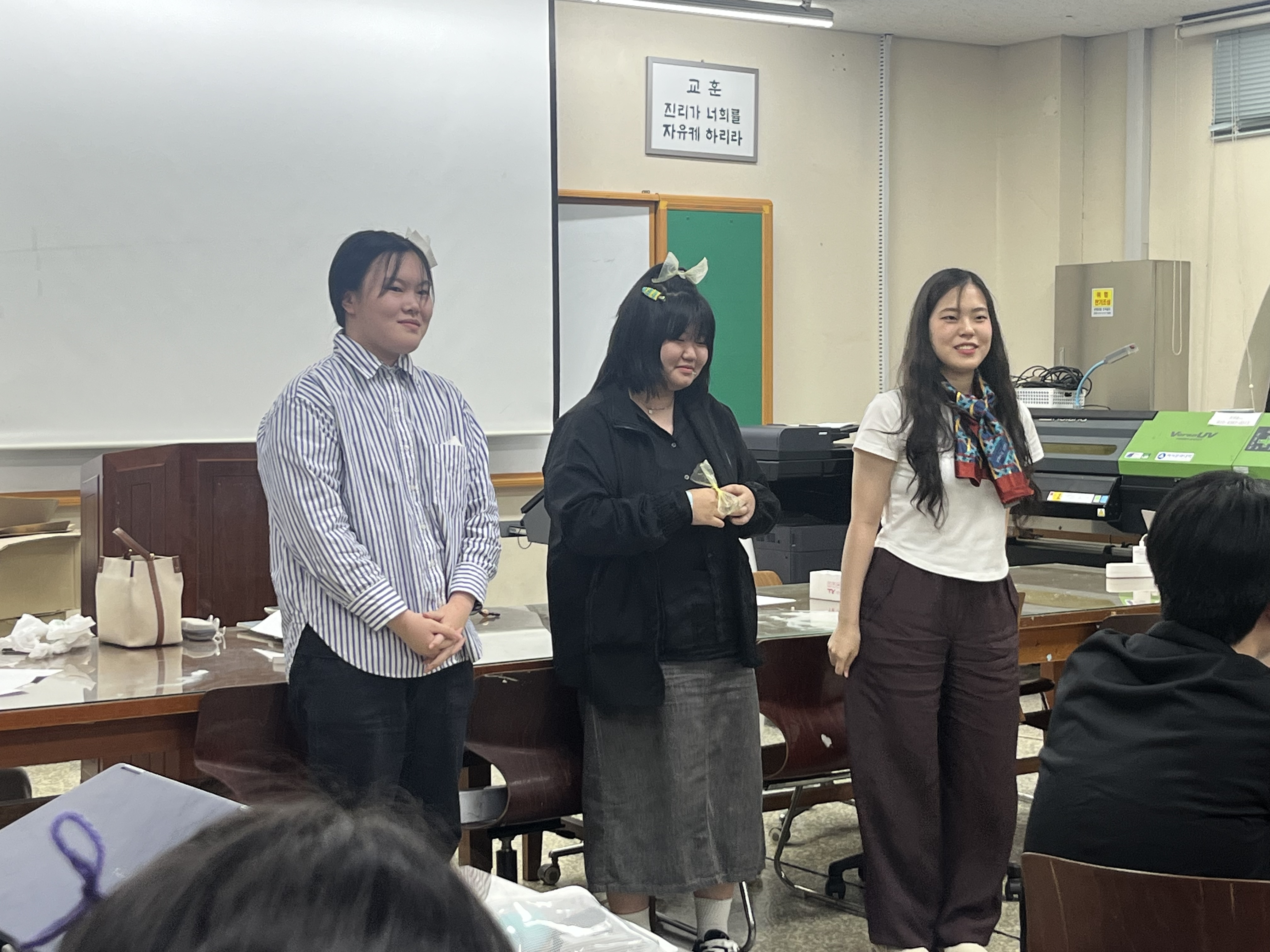 [시각디자인] 디자인씽킹 2주차 A,B반 합동수업 5번째 첨부파일 이미지