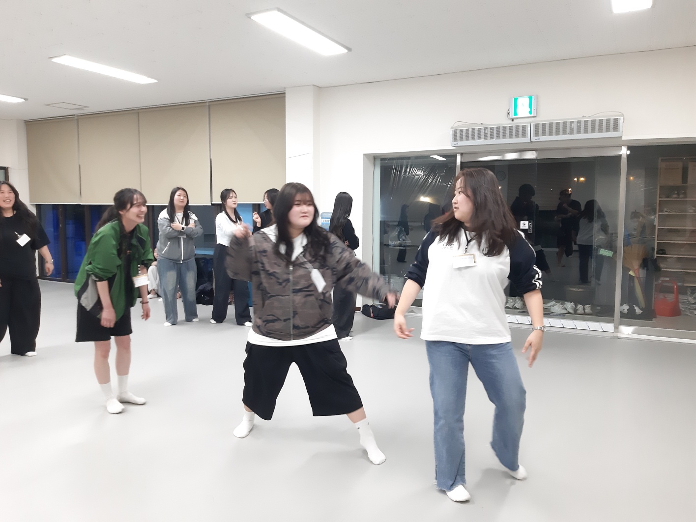 MT 사진모음(“단체사진인데 왜 내 흑역사만 선명한가…”) 64번째 첨부파일 이미지