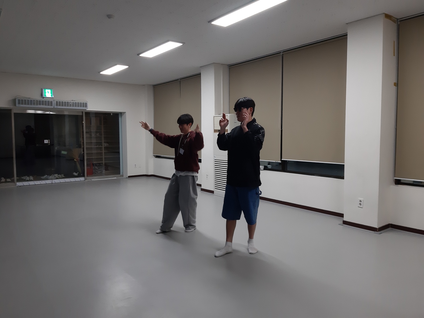 MT 사진모음(“단체사진인데 왜 내 흑역사만 선명한가…”) 86번째 첨부파일 이미지