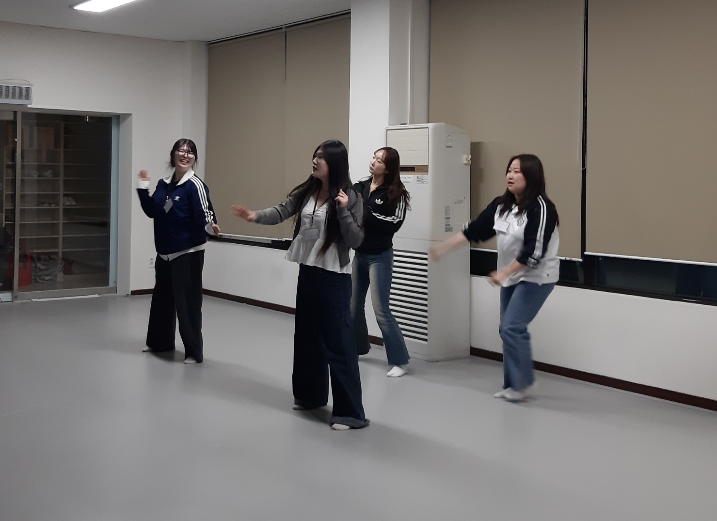 MT 사진모음(“단체사진인데 왜 내 흑역사만 선명한가…”) 90번째 첨부파일 이미지