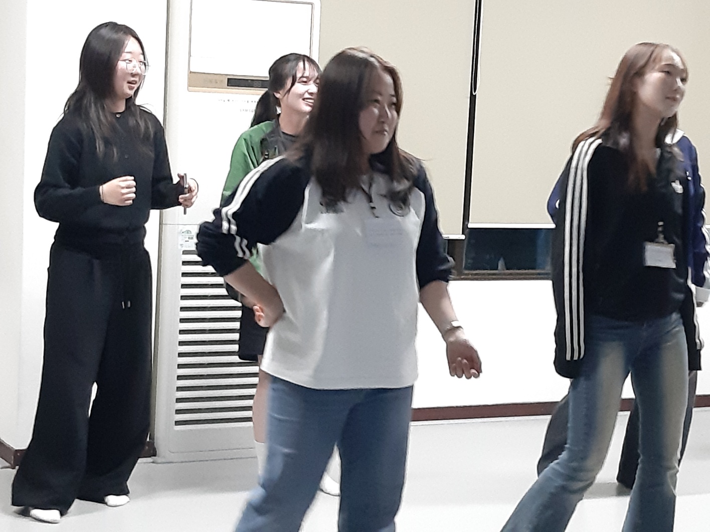 MT 사진모음(“단체사진인데 왜 내 흑역사만 선명한가…”) 93번째 첨부파일 이미지